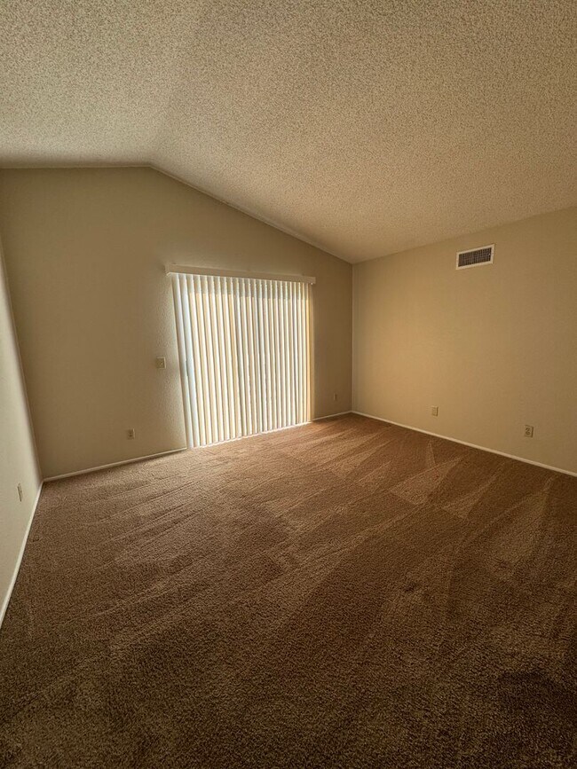 Building Photo - 30235 Cupeno Ln