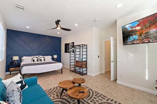Building Photo - 80746 Diamondback Trail