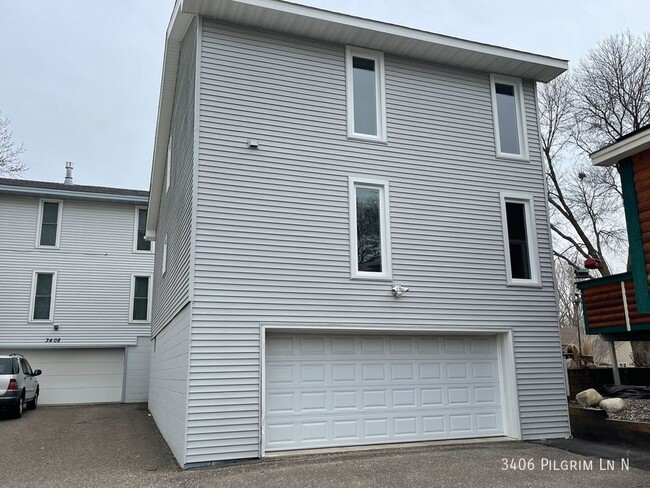 Building Photo - 3406 Pilgrim Ln N