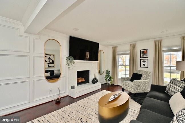 Building Photo - 6431 Forest Rd