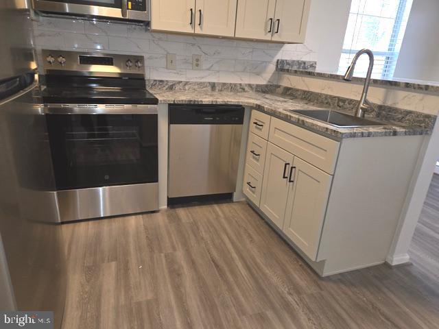 Building Photo - 10718 Kitchener Ct