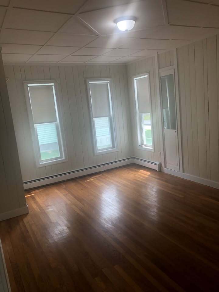 Sunny living room - 89 Congress St