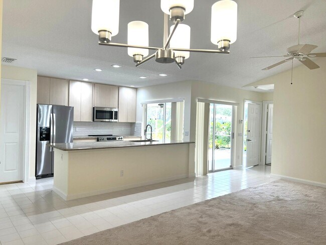 Building Photo - 6002 Red Oak Ct