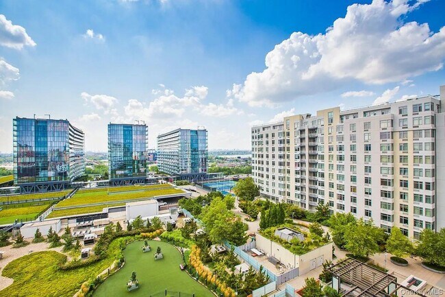 Building Photo - 40-22 College Point Blvd