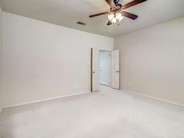 Building Photo - 13575 Valley Mills Dr