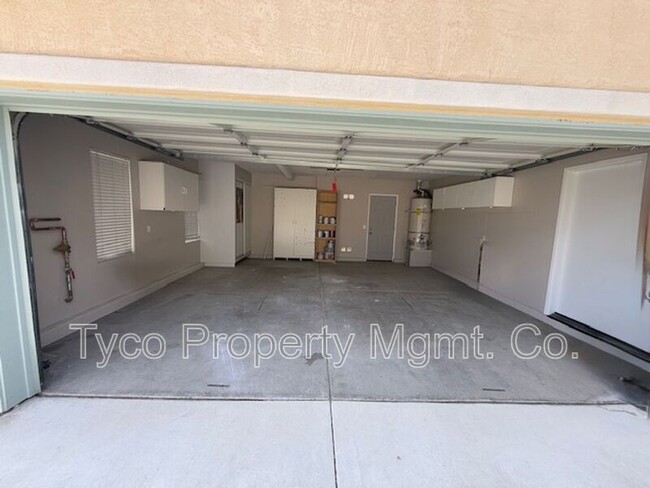 Building Photo - 1504 Welch Pl
