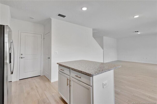Building Photo - 4993 Armina Pl