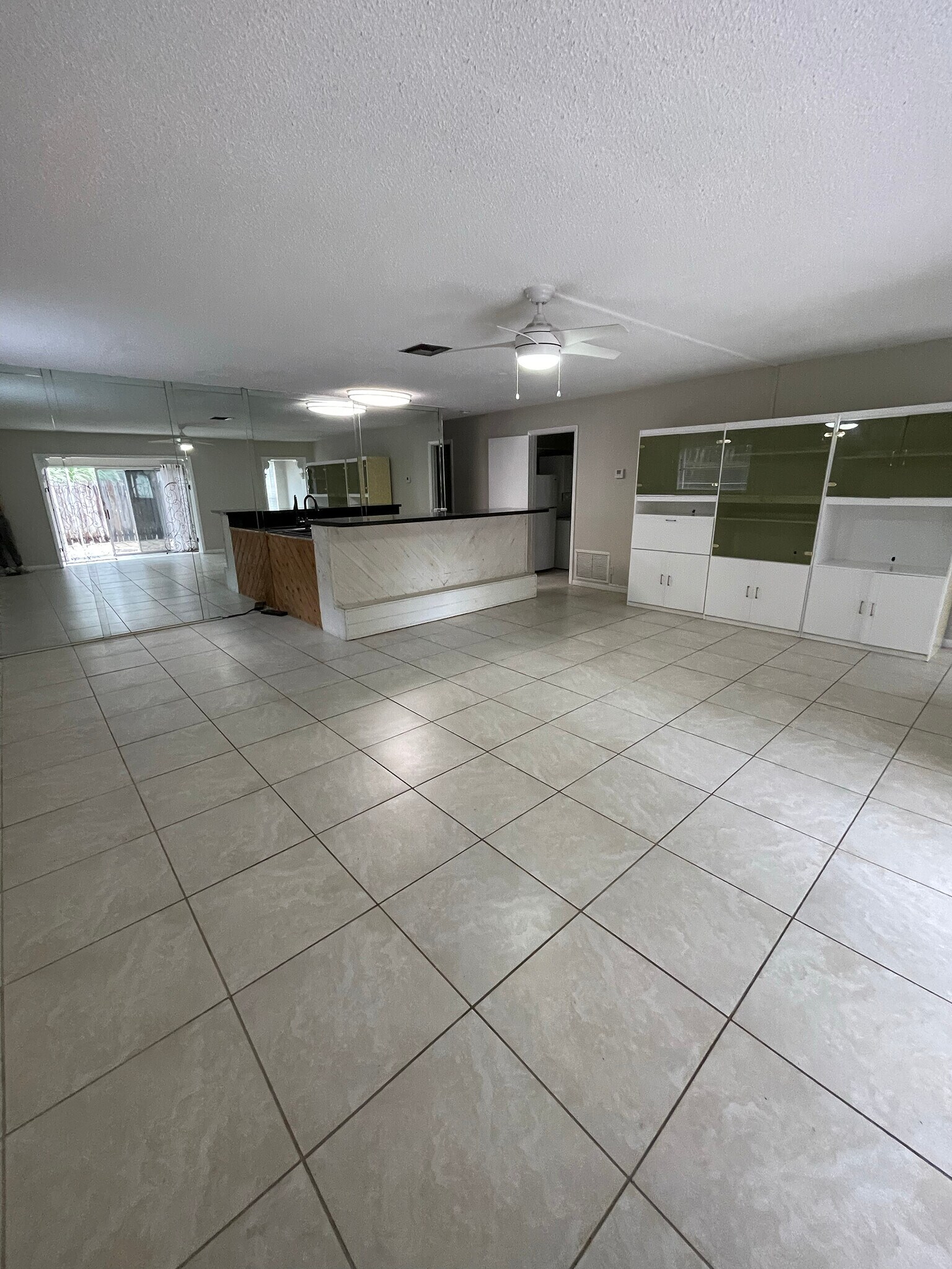 Living room in - 210 NW 4th Ave