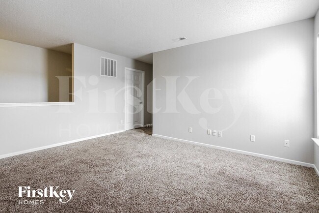 Building Photo - 8103 Crackling Ln