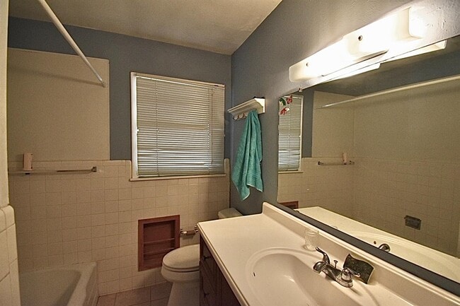 Building Photo - 2802 54th St