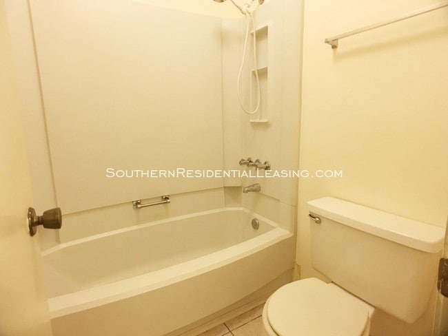 Building Photo - 2303 W Michigan Ave