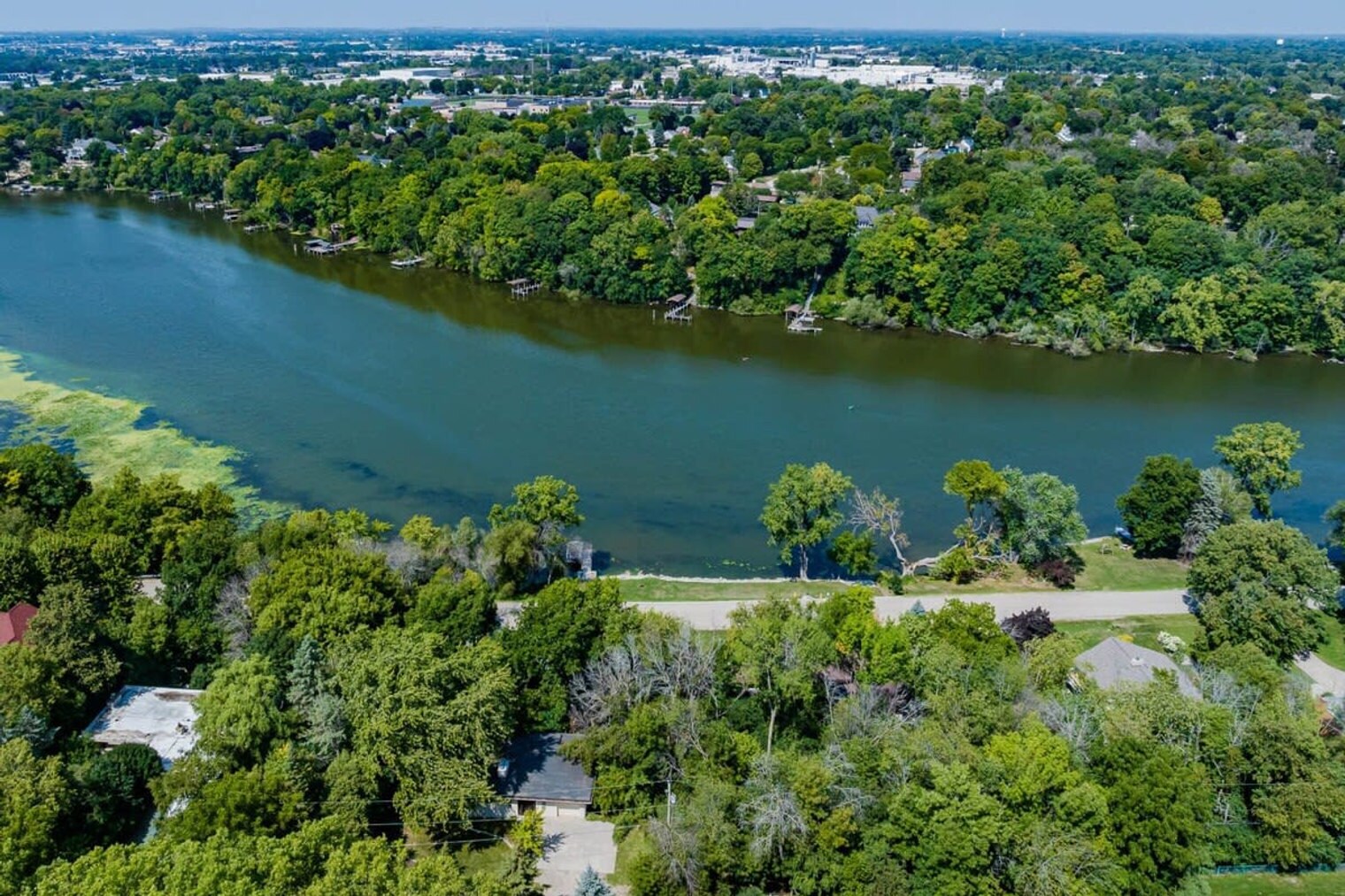 Building Photo - 1500 Palisades Dr