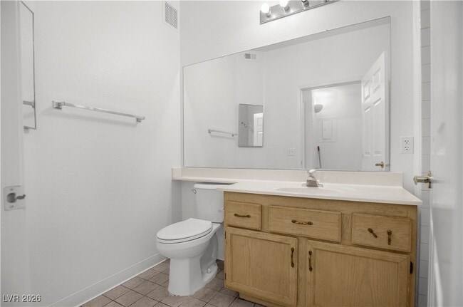 Building Photo - 1300 S Arlington St