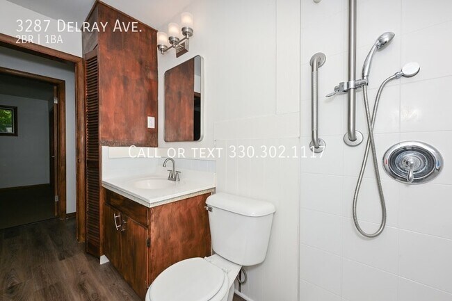 Building Photo - 3287 Delray Ave NW