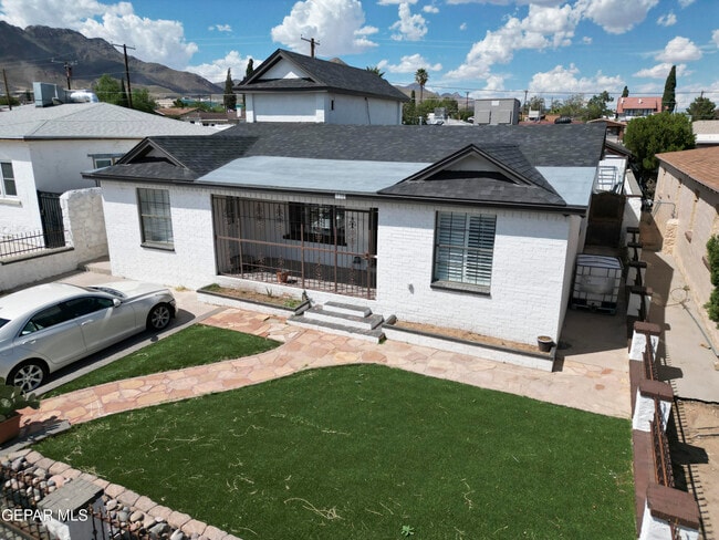 Primary Photo - 3427 Idalia Ave