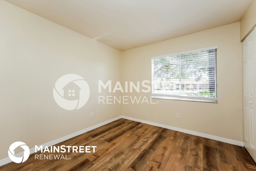 Building Photo - 5183 Trekell St