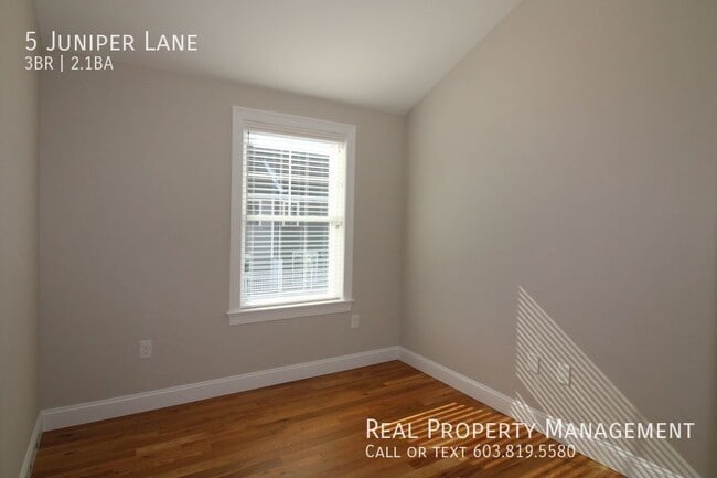 Building Photo - 5 Juniper Ln