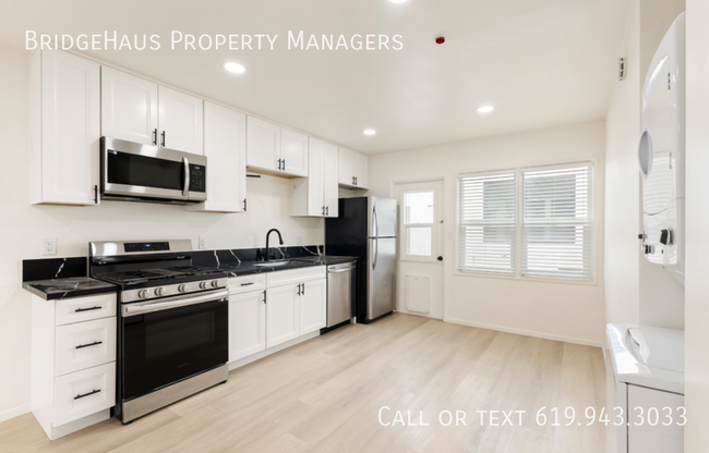 Building Photo - 3246 Clairemont Dr