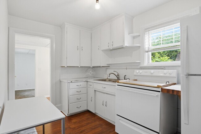 Building Photo - 707 Harrison St