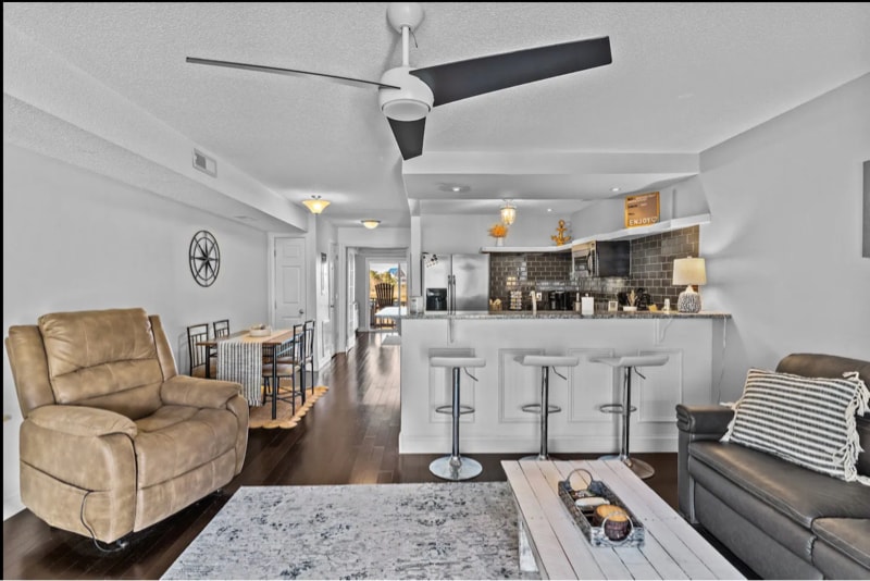 Building Photo - 1801 Canal Dr