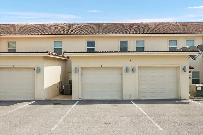 Building Photo - 1413 Keeton Ave