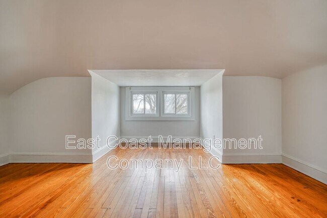 Building Photo - 6 Cromarty Rd