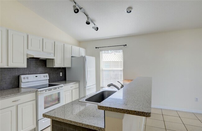 Building Photo - 1489 Whitmore St