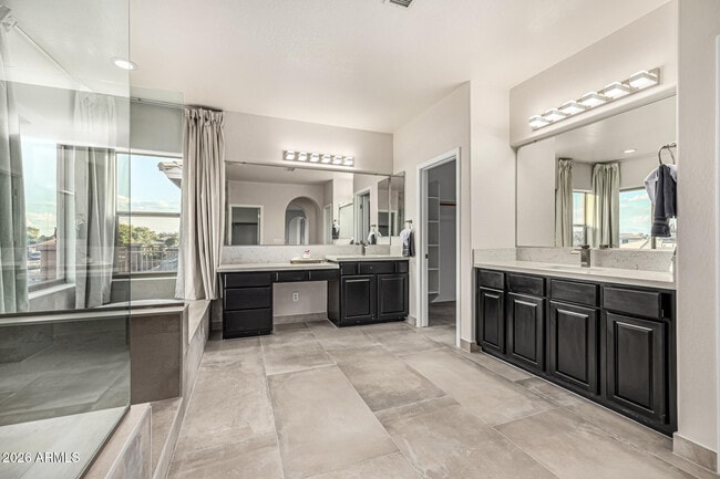 Building Photo - 5211 N 193rd Ave