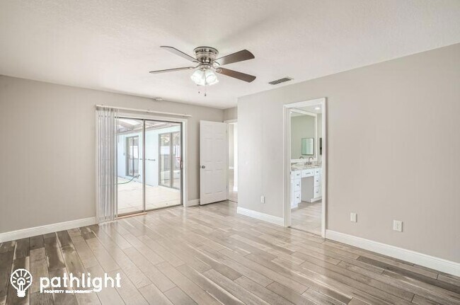 Building Photo - 9406 Pebble Glen Avenue, Tampa, FL, 33647