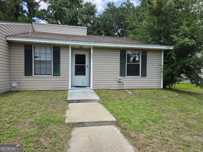 Building Photo - 425 Admiral's Walk Dr