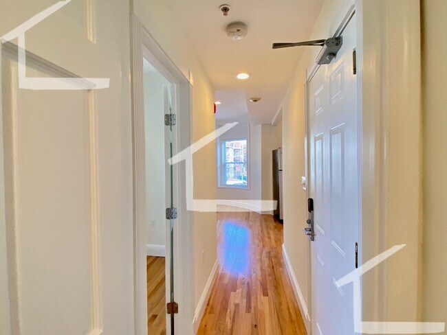 Building Photo - Spacious 2BR Allston Listing!