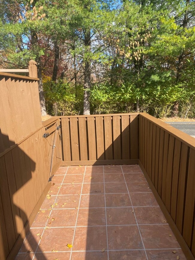 Building Photo - One Level 2 Bedroom, 2 Bath Condo in SW City