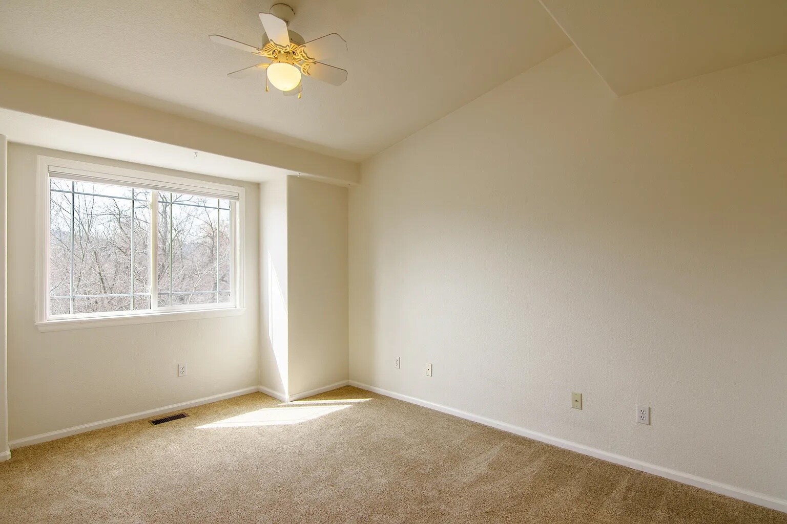 Building Photo - 4973 Noble Park Pl
