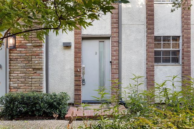 Building Photo - 4306 Buena Vista St