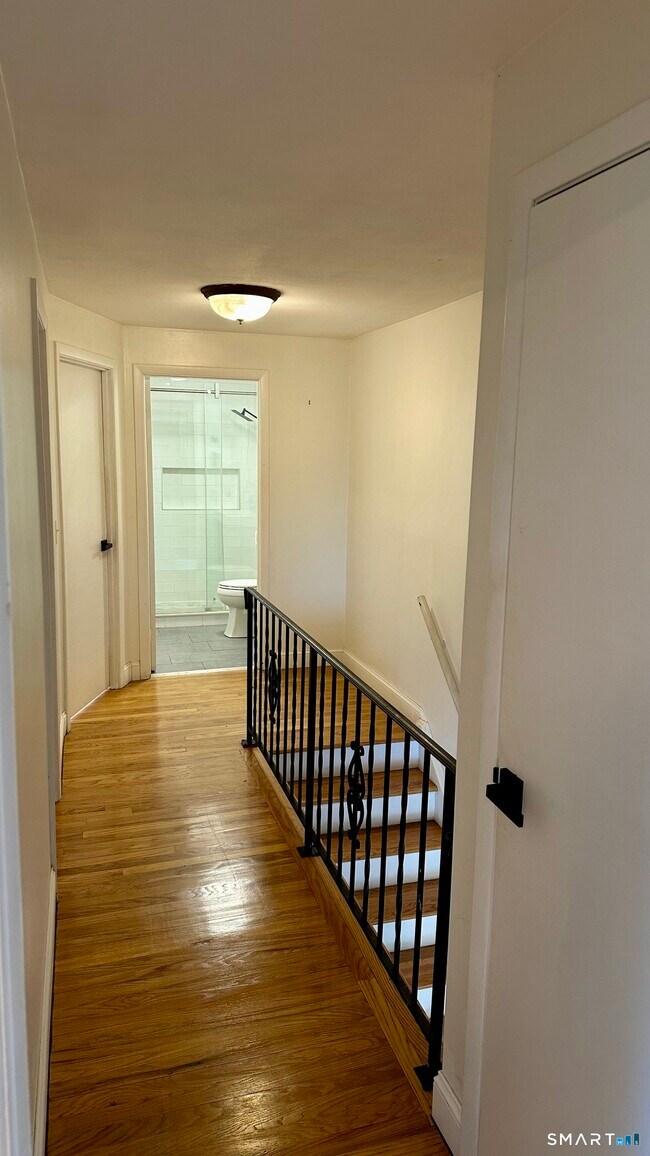 Building Photo - 293 Millville Ave