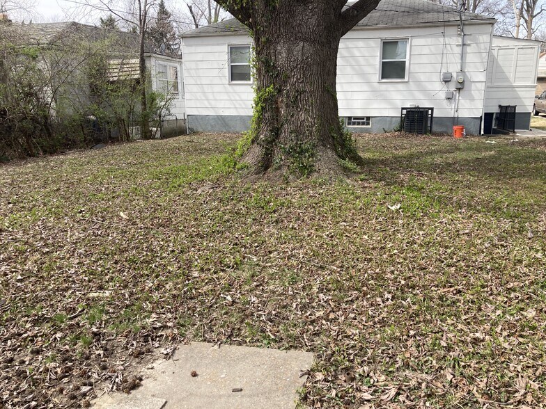 Backyard - 5614 Gatesworth Ave