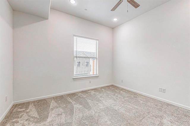 Building Photo - 336 Buck Ridge Dr