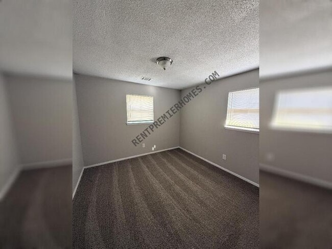 Building Photo - 429 NW 86th St