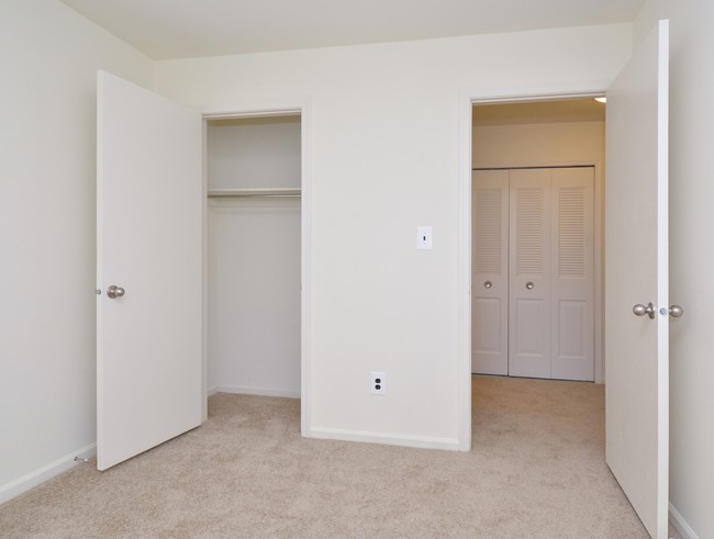 Sample Bedroom - Willow Ridge Village Apartments