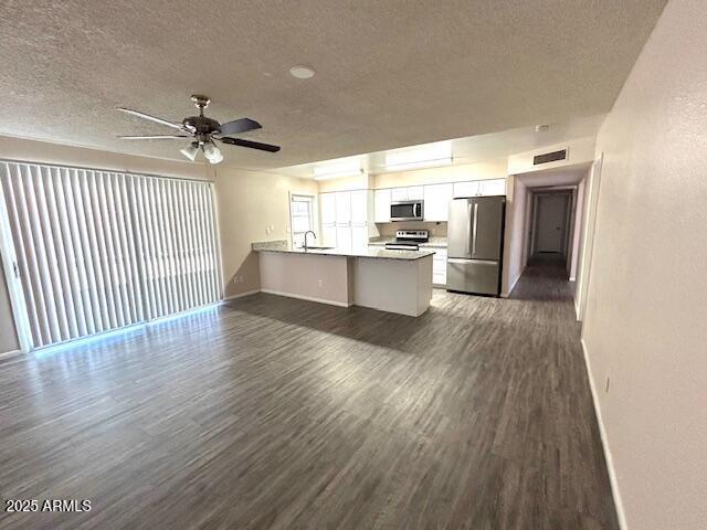 Building Photo - 4024 S Allred Dr