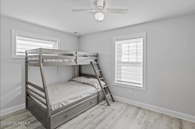 Building Photo - 207 Carteret Ave