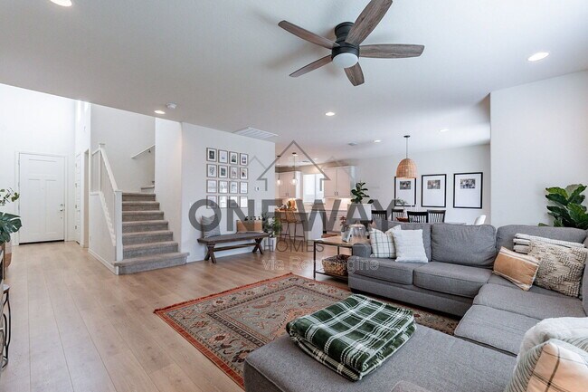 Building Photo - 5411 S Canyon Rim