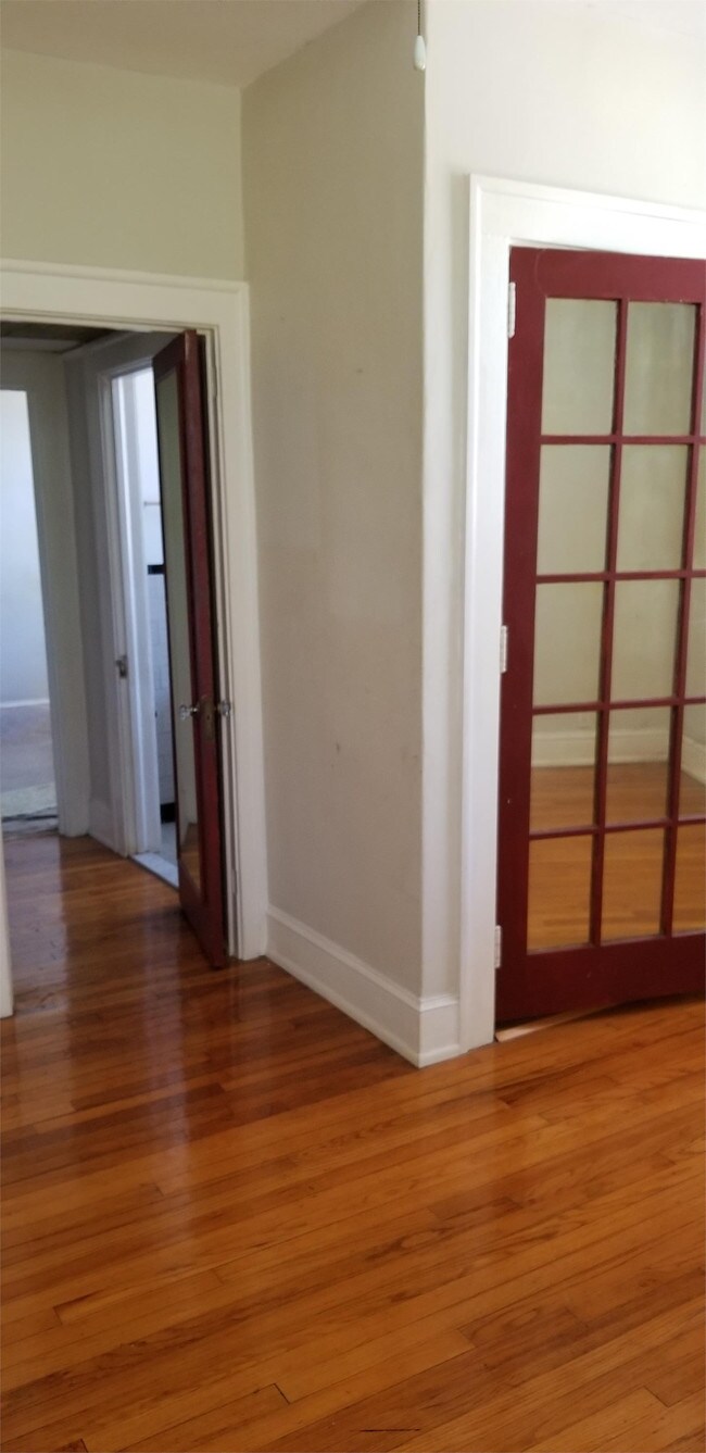 Building Photo - 1308 Willow Branch Ave