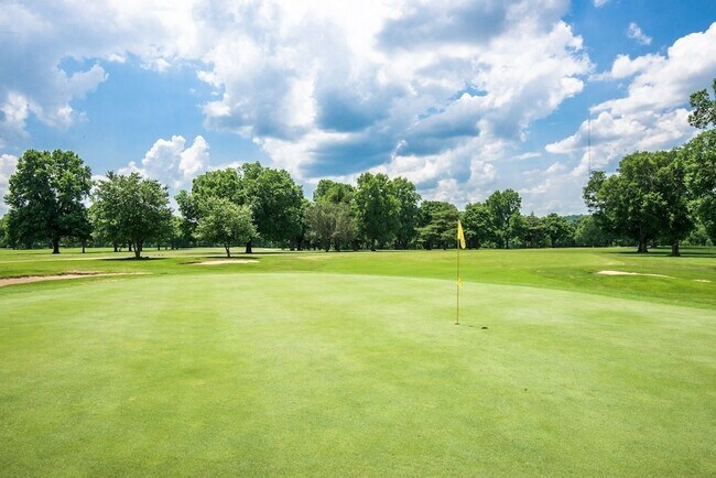 Building Photo - 312 Sloan Rd