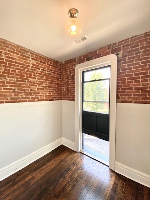 Building Photo - 3422 Utah St