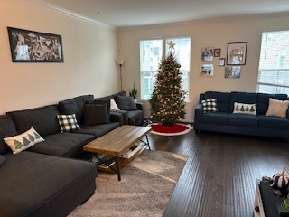 Living Room - 8206 Secluded Cove Ln