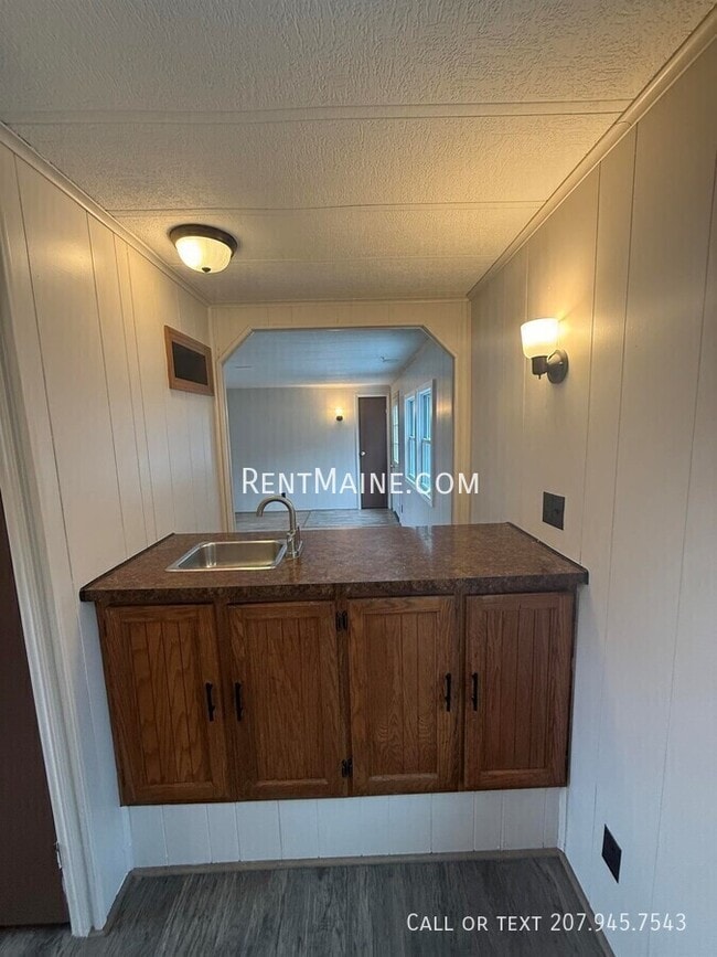 Building Photo - 81 Sweet Fern Dr