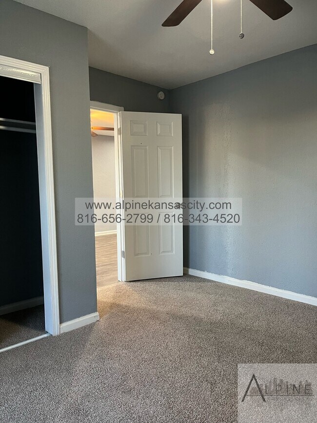 Building Photo - Cozy Fairview 2 Bedroom
