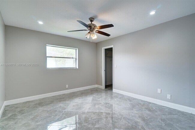 Building Photo - 10131 NW 35th St