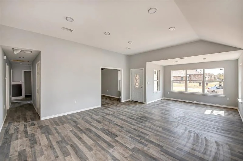 Building Photo - 1100 Primrose Dr